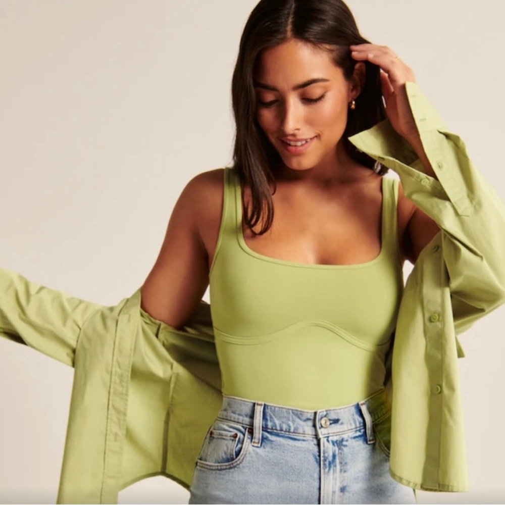 Abercrombie & Fitch Seamless Fabric Corset Squareneck Tank in Green.